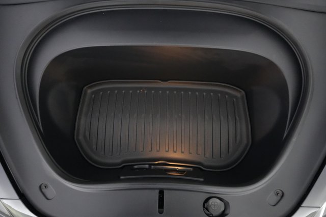 2025 Tesla Model 3 — photo 20 of 21