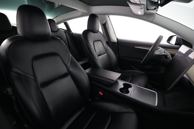 2022 Tesla Model 3 — photo 18 of 21