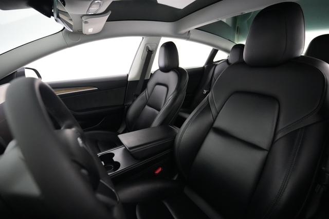 2022 Tesla Model 3 — photo 3 of 21