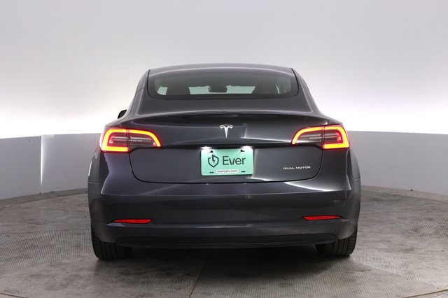 2022 Tesla Model 3 — photo 12 of 21