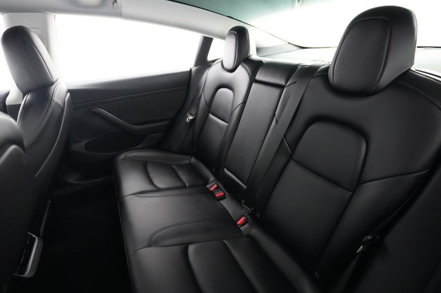 2022 Tesla Model 3 — photo 19 of 21