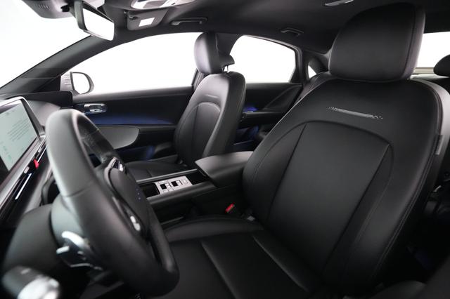 2023 Hyundai IONIQ 6 — photo 3 of 25