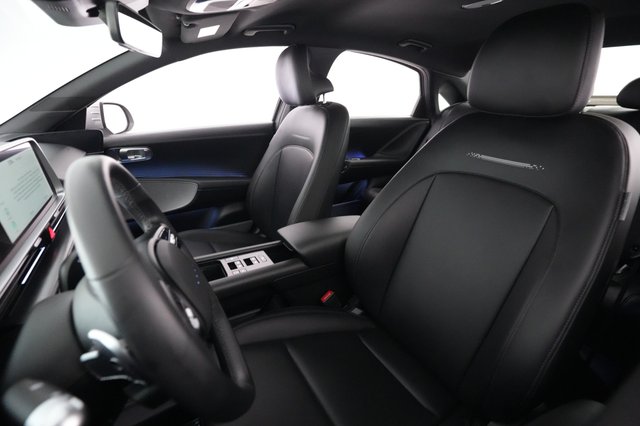 2023 Hyundai IONIQ 6 — photo 3 of 25