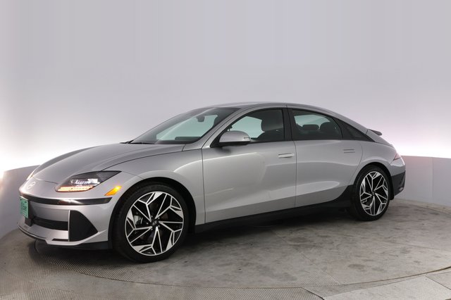 2023 Hyundai IONIQ 6 — photo 14 of 25