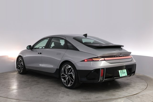 2023 Hyundai IONIQ 6 — photo 13 of 25