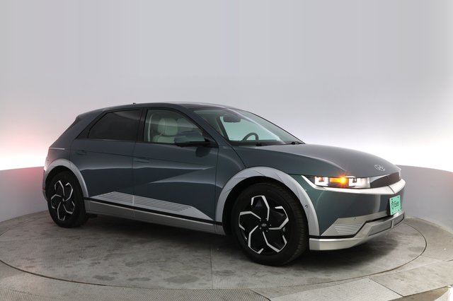 2024 Hyundai IONIQ 5 — photo 11 of 23