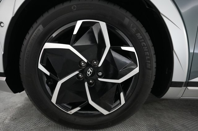 2024 Hyundai IONIQ 5 — photo 14 of 23