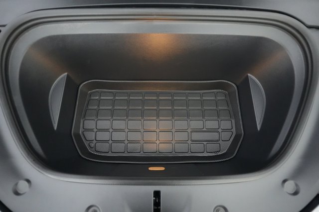 2023 Tesla Model Y — photo 20 of 21
