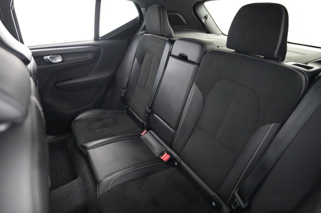 2022 Volvo XC40 Recharge — photo 19 of 21