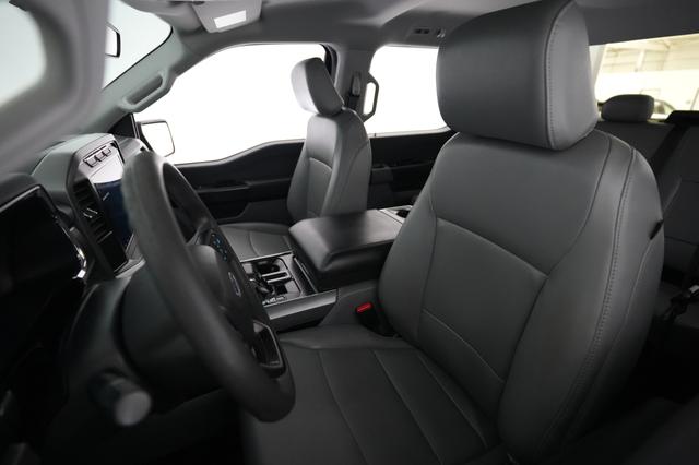 2022 Ford F-150 Lightning — photo 3 of 21