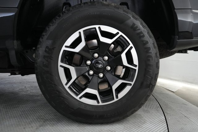 2022 Ford F-150 Lightning — photo 7 of 21