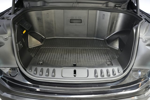2022 Ford F-150 Lightning — photo 14 of 21