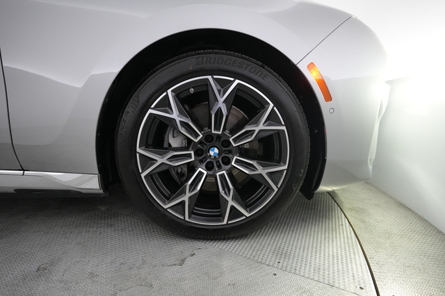 2023 BMW i7