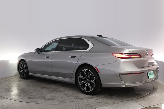 2023 BMW i7