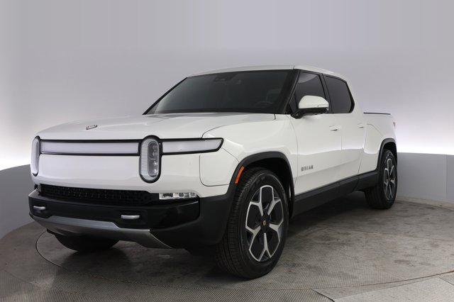 2023 Rivian R1T — VIN 7FCTGBAA0PN028402