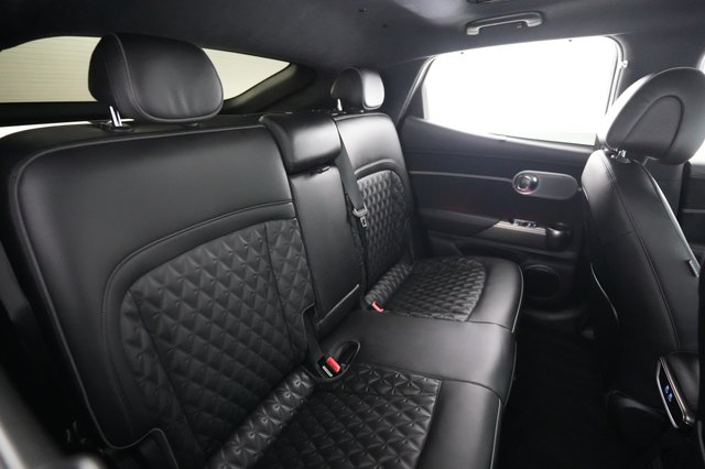 2023 Genesis GV60 — photo 4 of 31