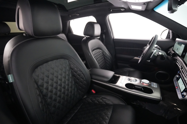 2023 Genesis GV60