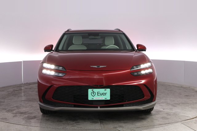 2023 Genesis GV60 — photo 9 of 23