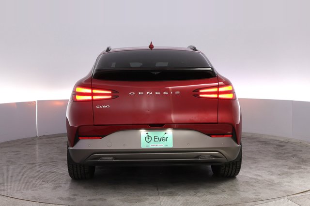 2023 Genesis GV60 — photo 12 of 23