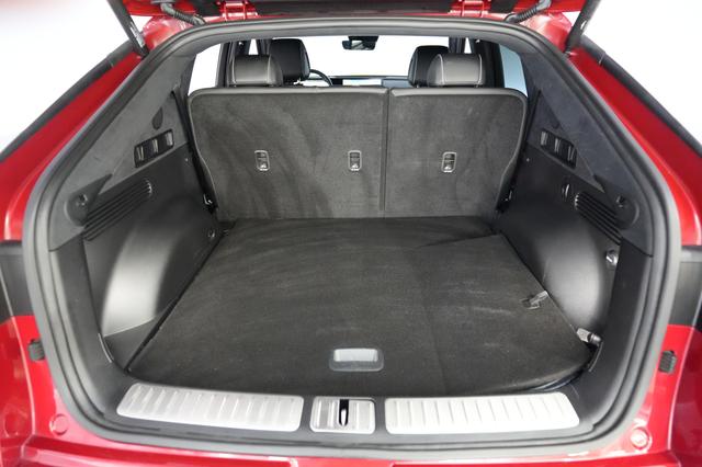 2023 Genesis GV60 — photo 6 of 23