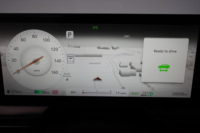 2023 Genesis GV60 — photo 5 of 23