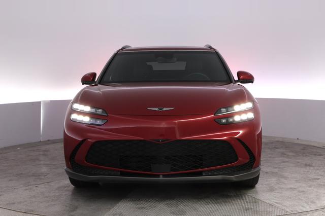 2023 Genesis GV60 — photo 9 of 23