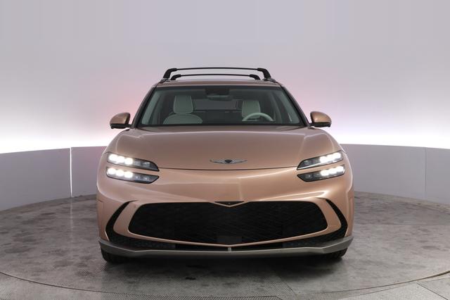 2023 Genesis GV60 — photo 9 of 21