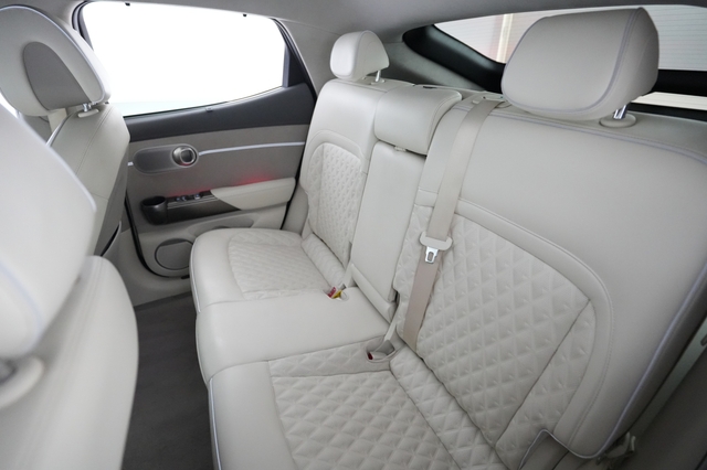 2023 Genesis GV60