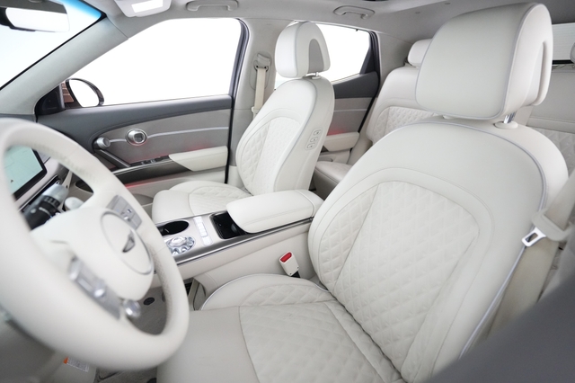 2023 Genesis GV60