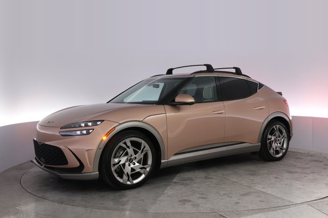 2023 Genesis GV60 — photo 14 of 21