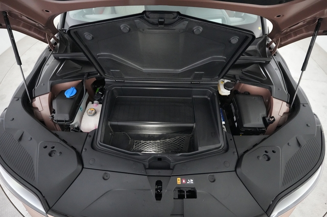 2023 Genesis GV60