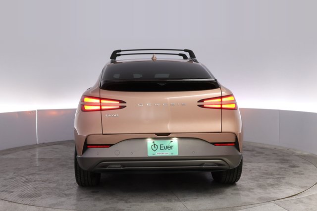 2023 Genesis GV60 — photo 12 of 21