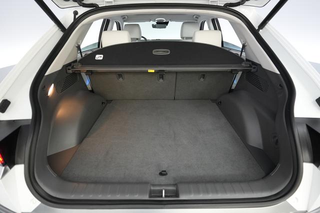 2024 Hyundai IONIQ 5 — photo 6 of 23