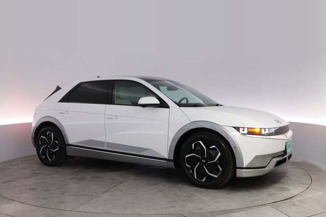 2024 Hyundai IONIQ 5 — photo 11 of 23