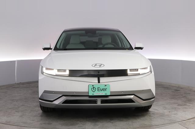 2024 Hyundai IONIQ 5 — photo 9 of 23