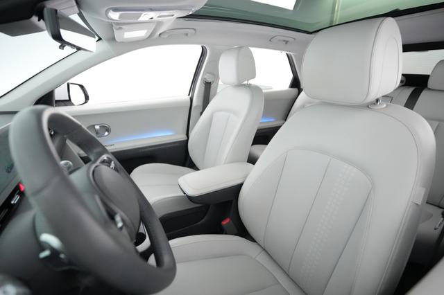 2024 Hyundai IONIQ 5 — photo 3 of 23