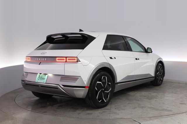 2024 Hyundai IONIQ 5 — photo 2 of 23