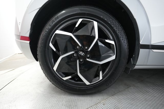 2024 Hyundai IONIQ 5 — photo 17 of 23