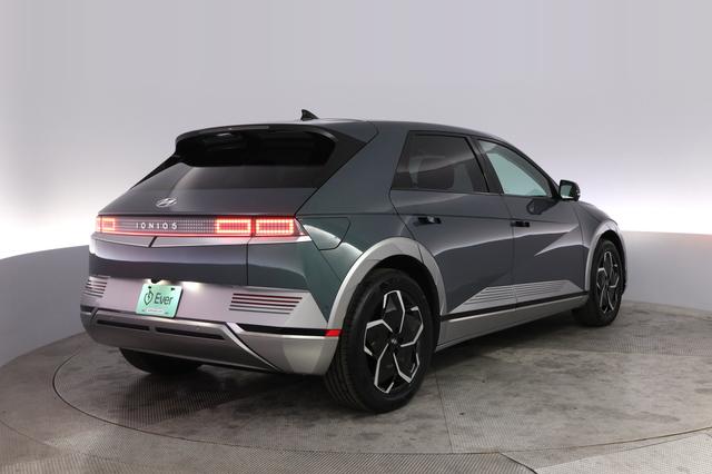 2024 Hyundai IONIQ 5 — photo 2 of 24