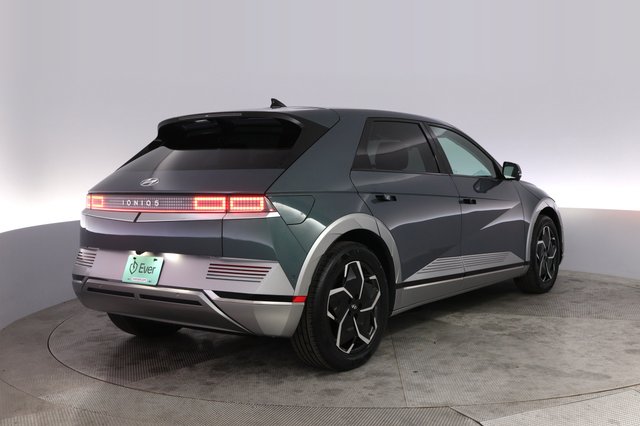 2024 Hyundai IONIQ 5 — photo 2 of 24
