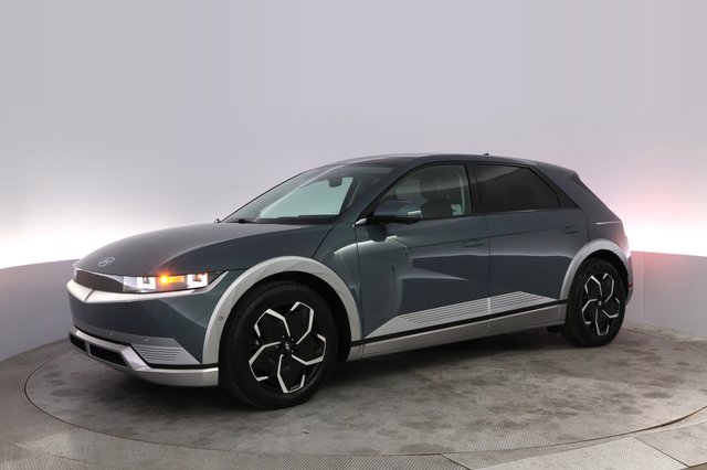 2024 Hyundai IONIQ 5 — photo 14 of 24