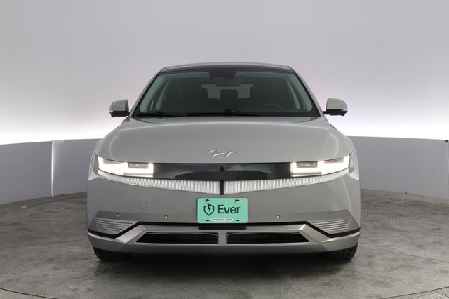 2024 Hyundai IONIQ 5 — photo 9 of 25