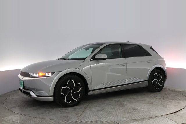 2024 Hyundai IONIQ 5 — photo 14 of 25