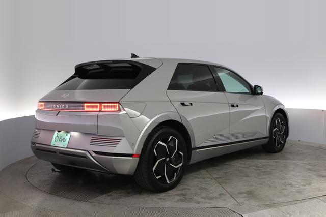 2024 Hyundai IONIQ 5 — photo 2 of 25