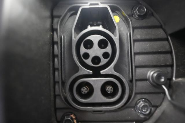 2024 Hyundai IONIQ 6 — photo 8 of 23