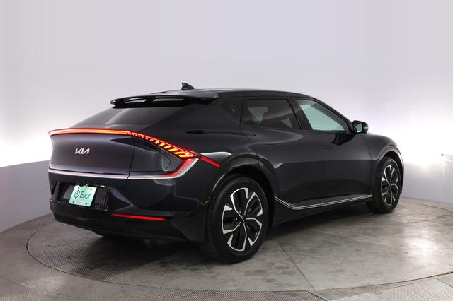 2024 Kia EV6 — photo 2 of 23