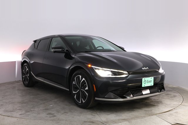 2024 Kia EV6 — photo 10 of 23