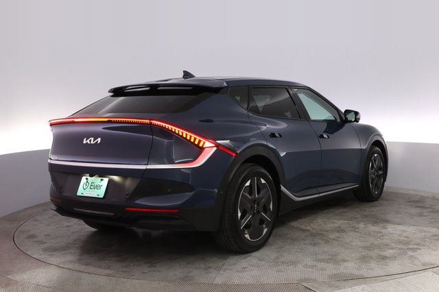 2025 Kia EV6 — photo 2 of 23