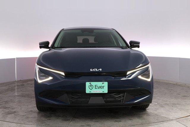2025 Kia EV6 — photo 9 of 23