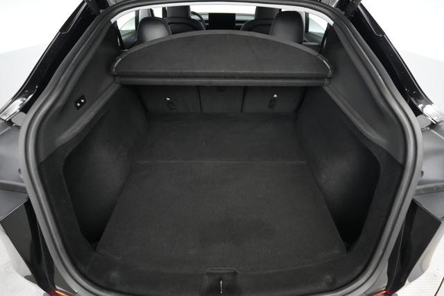 2026 Tesla Model Y — photo 6 of 22